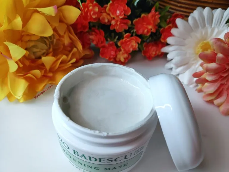 31730 applying whitening mask